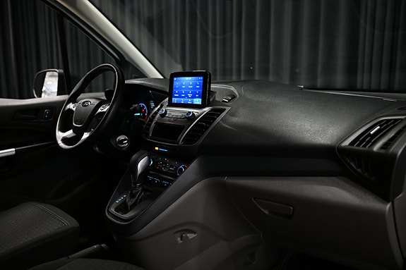 Ford Transit Connect 24 of 27