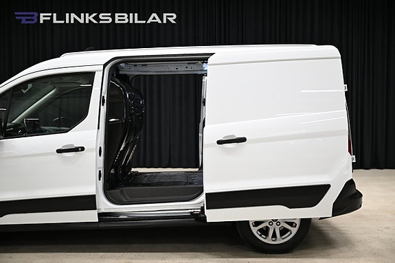Ford Transit Connect 6 of 27