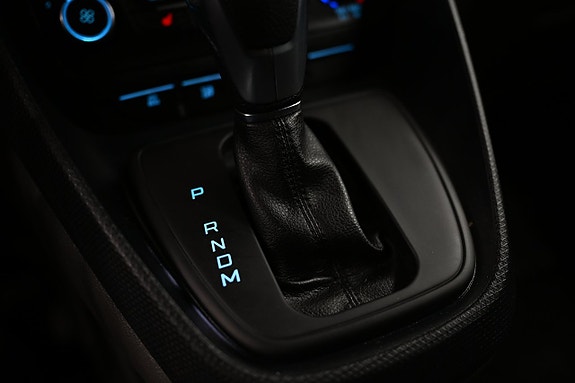 Ford Transit Connect 20 of 27