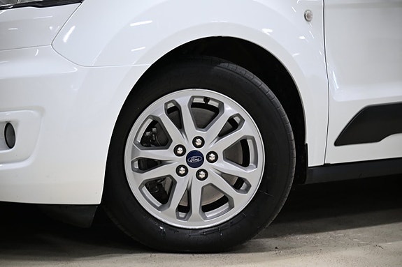 Ford Transit Connect 3 of 27