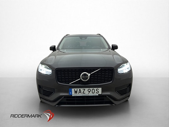 Volvo XC90 2 of 5
