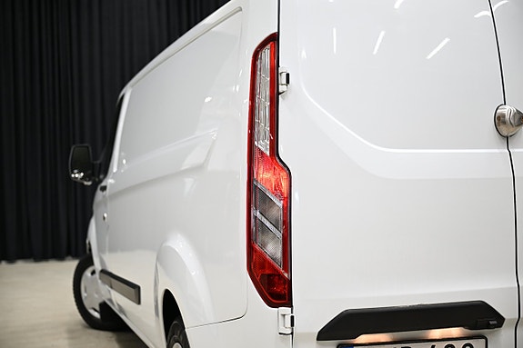 Ford Transit Custom 10 of 27