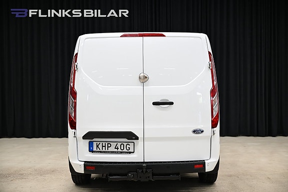Ford Transit Custom 9 of 27