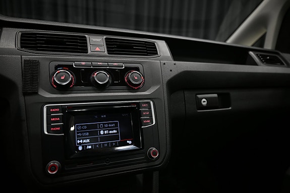 Volkswagen Caddy 24 of 28