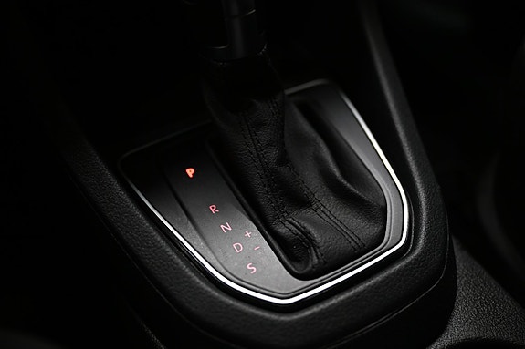 Volkswagen Caddy 21 of 28