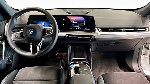 BMW X1 4 of 5