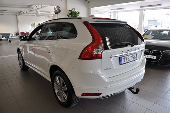 Volvo XC60 7 of 14
