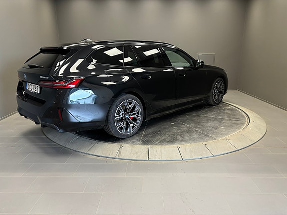 BMW 530e 5 of 24