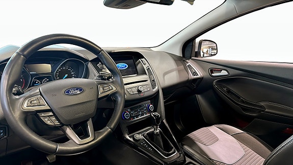 Ford Focus 12 of 12