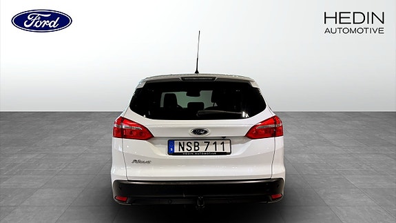Ford Focus 7 of 12