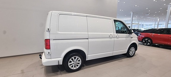 Volkswagen Transporter 3 of 5