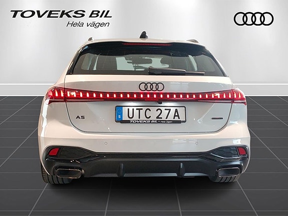Audi A5 4 of 5