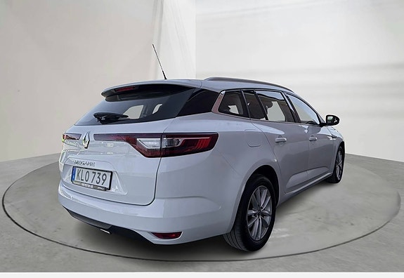 Renault Megane IV 4 of 5