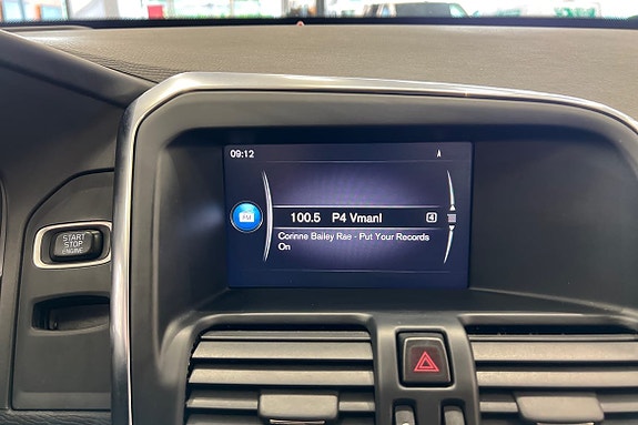 Volvo XC60 15 of 21