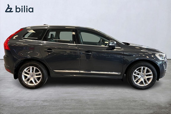 Volvo XC60 18 of 21