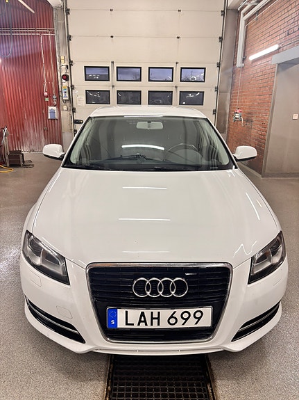 Audi A3 4 of 10