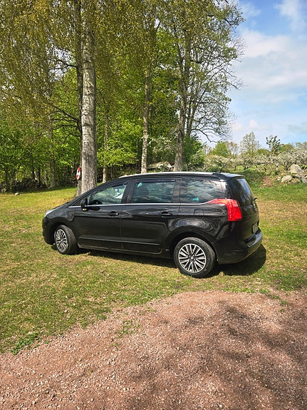 Peugeot 5008 4 of 5
