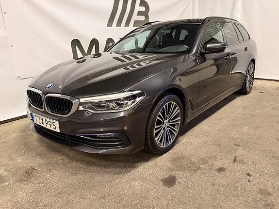 BMW 520d 3 of 5