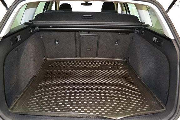 Volkswagen Golf Alltrack 5 of 5