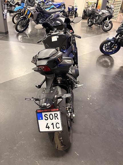 Yamaha YZF-R9 2025 Tech Black SMX 4 of 5