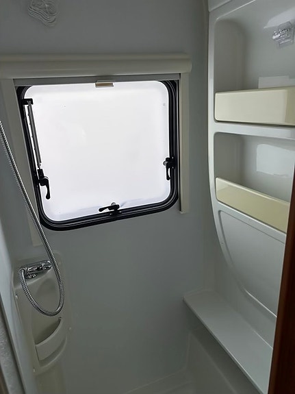 Adria Adora 613 HT 17 of 17