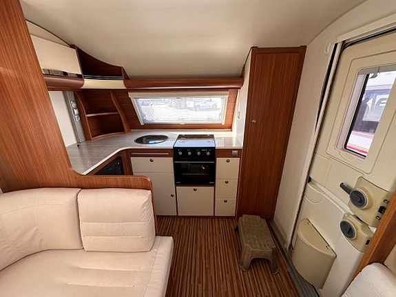 Adria Adora 613 HT 9 of 17