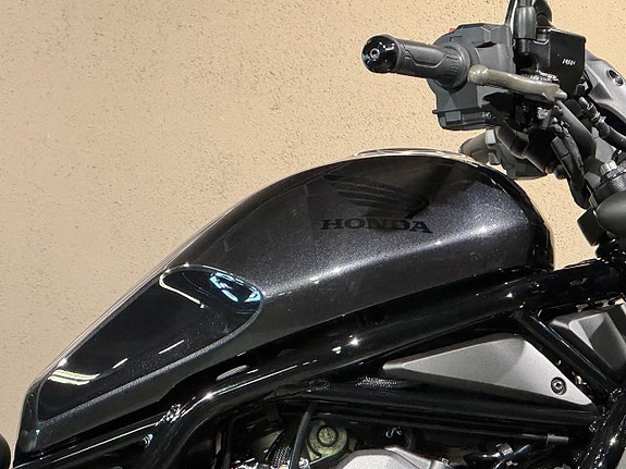 Honda CMX1100 REBEL 2 of 7