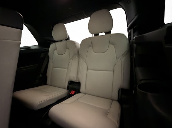 Volvo XC90 23 of 30