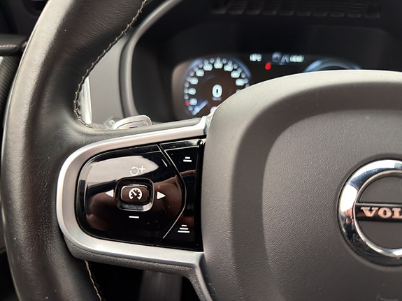 Volvo XC90 25 of 30