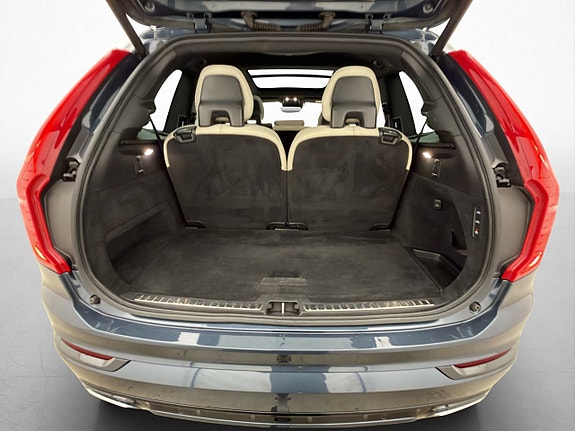 Volvo XC90 9 of 30