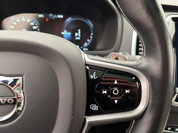 Volvo XC90 27 of 30