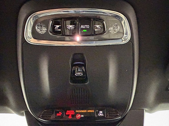 Volvo XC90 15 of 30