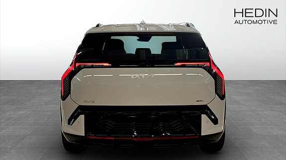 Kia EV3 5 of 15