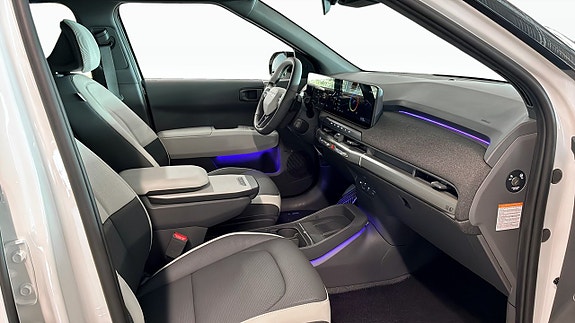 Kia EV3 8 of 15
