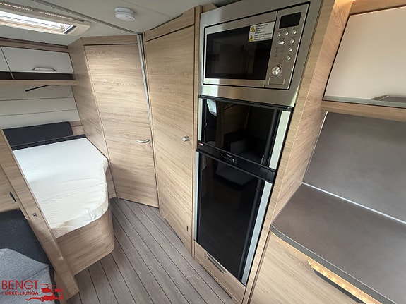 Knaus SÜDWIND BLACK SELECTION 650 UDF | KAMPANJ 18 of 21