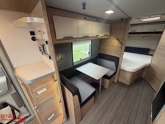 Knaus SÜDWIND BLACK SELECTION 650 UDF | KAMPANJ 13 of 21