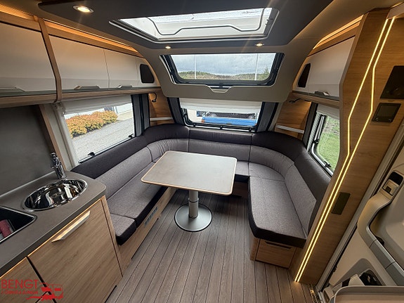 Knaus SÜDWIND BLACK SELECTION 650 UDF | KAMPANJ 7 of 21