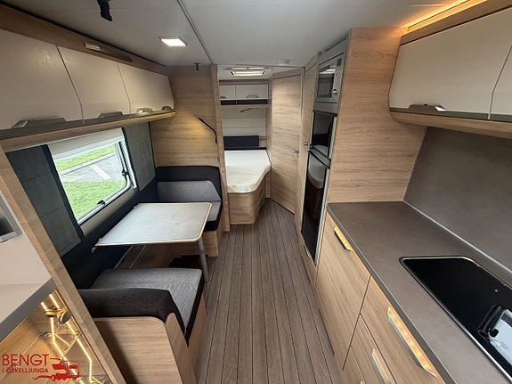 Knaus SÜDWIND BLACK SELECTION 650 UDF | KAMPANJ 12 of 21
