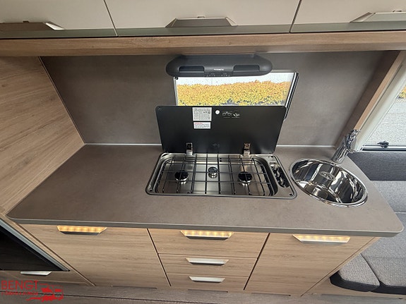 Knaus SÜDWIND BLACK SELECTION 650 UDF | KAMPANJ 16 of 21
