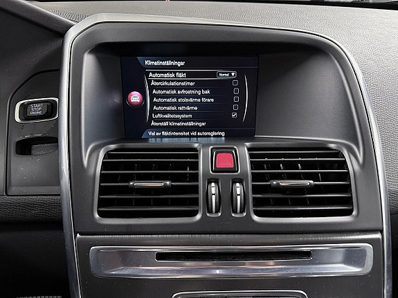 Volvo XC60 23 of 30