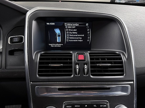 Volvo XC60 19 of 30
