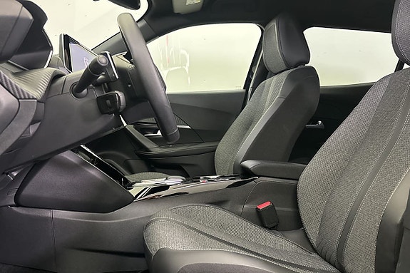 Peugeot 2008 4 of 5