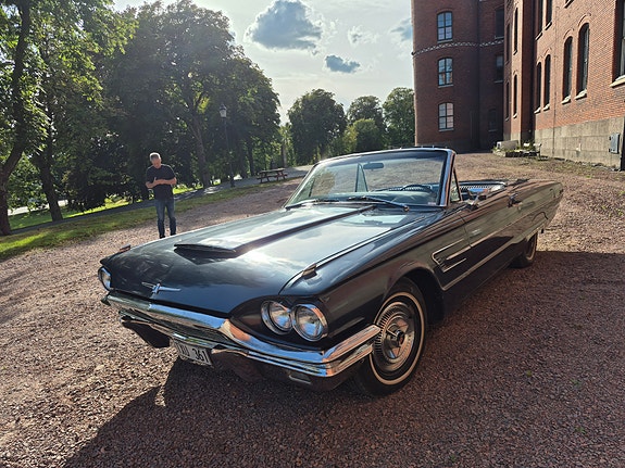 Brukt Ford Thunderbird 6.4