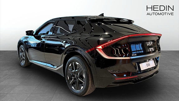 Kia EV6 5 of 17