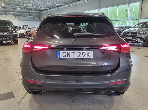 Mercedes-Benz GLC300 e 5 of 5