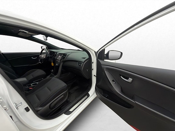 Hyundai i30 24 of 30