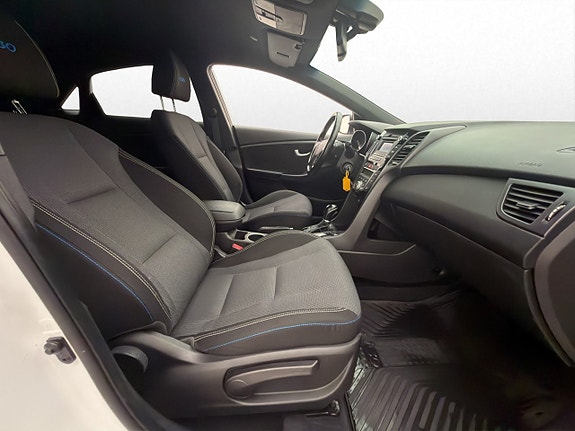 Hyundai i30 23 of 30