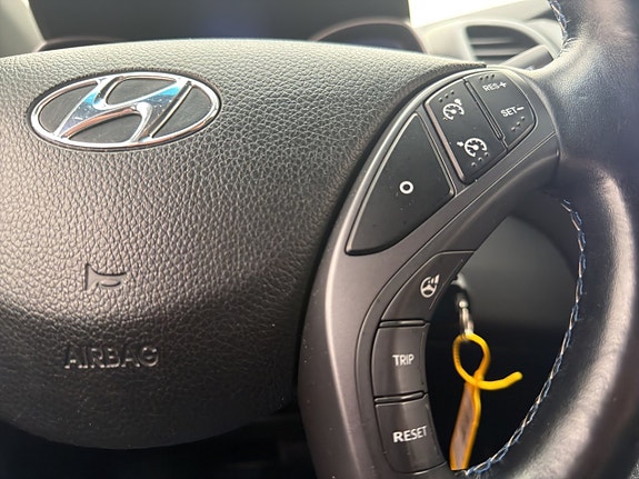 Hyundai i30 18 of 30