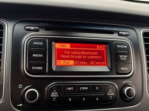 Kia Carens 19 of 29