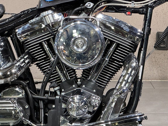 Harley-Davidson SOFTAIL *VALEN CUSTOM* FXST 3 of 12